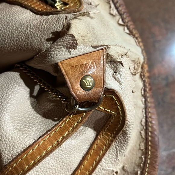 Louis Vuitton Monogram Bucket Bag - Picture 4 of 4